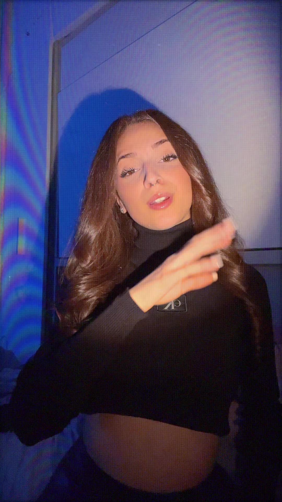@𝓐𝓵𝓲𝓬𝓮🖤