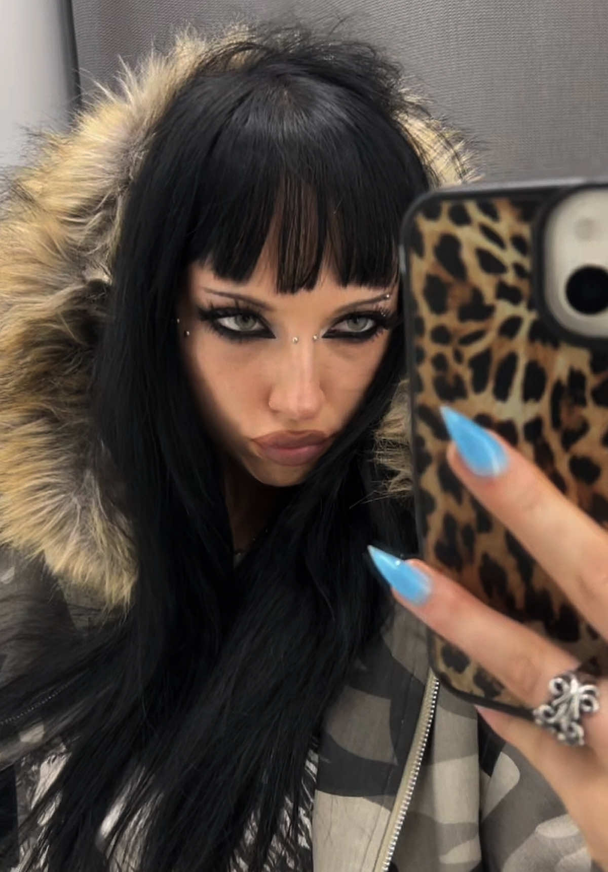 @𝐋𝐮𝐜𝐚𝐚 ༺♡༻