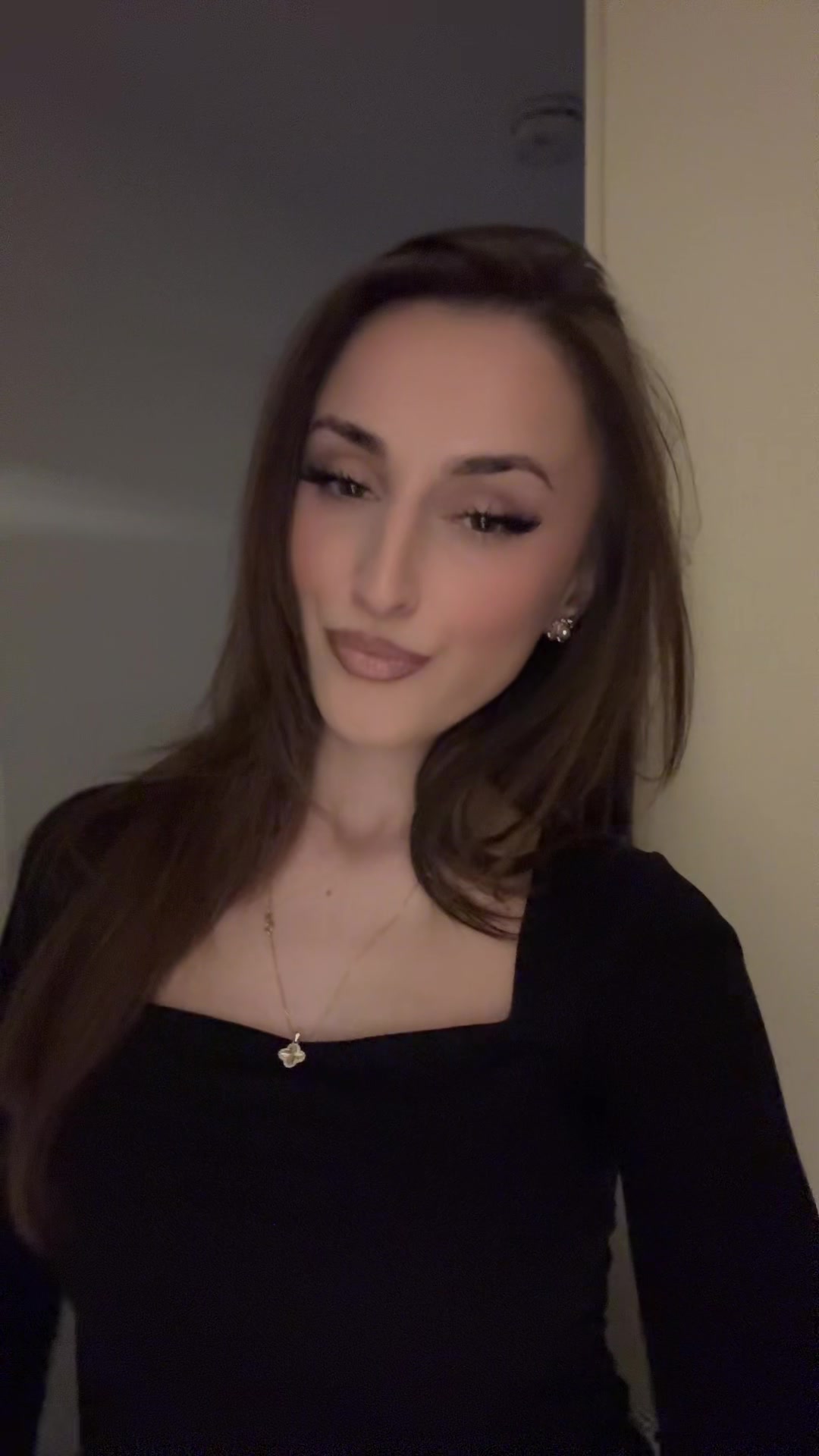 @KM