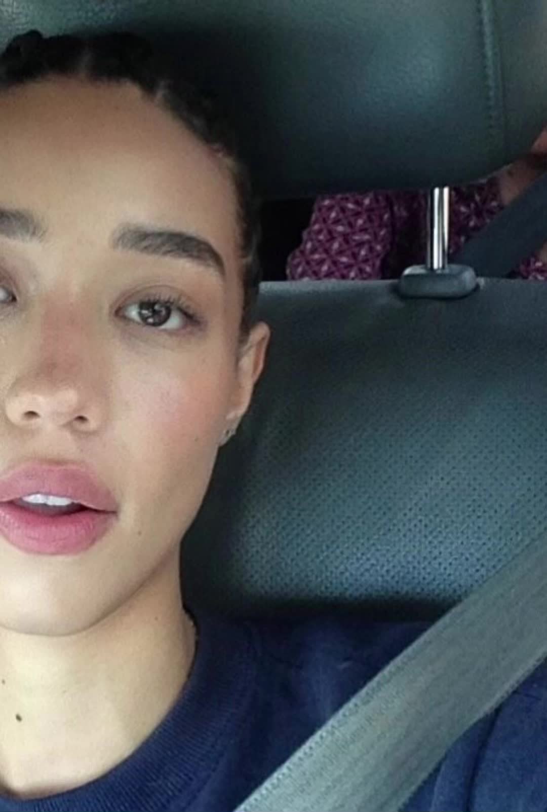 @c4mwrld