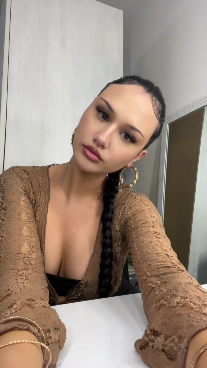 @Eleonora