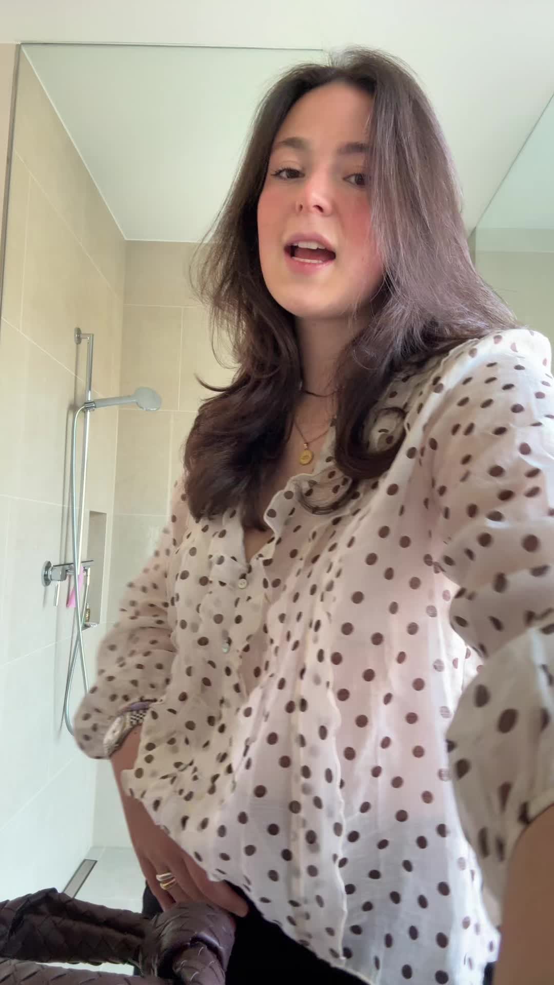 @Clara