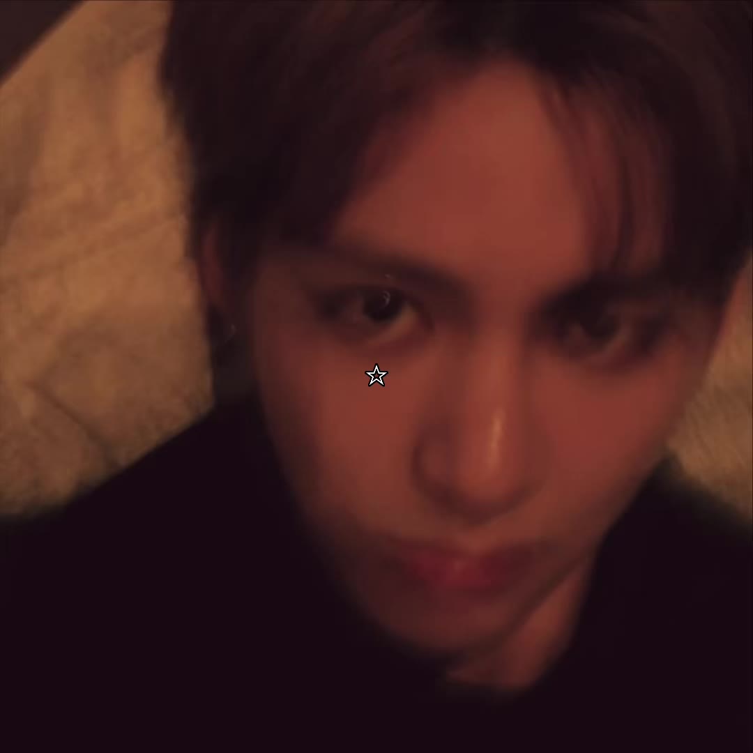@ꪜ