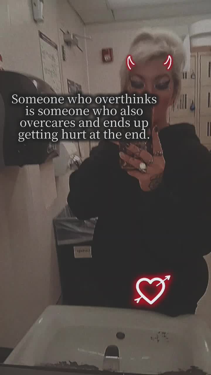 @Melanie Massacre 🦊
