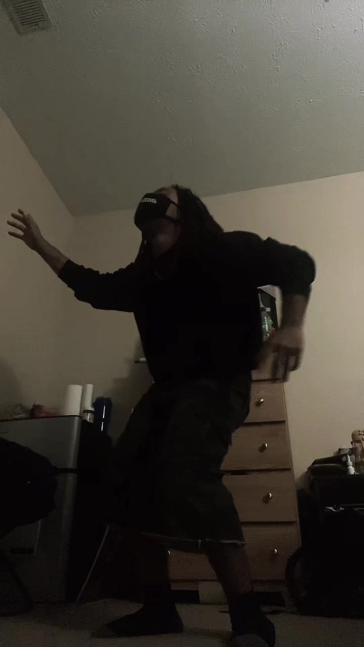 @Ay_Dot