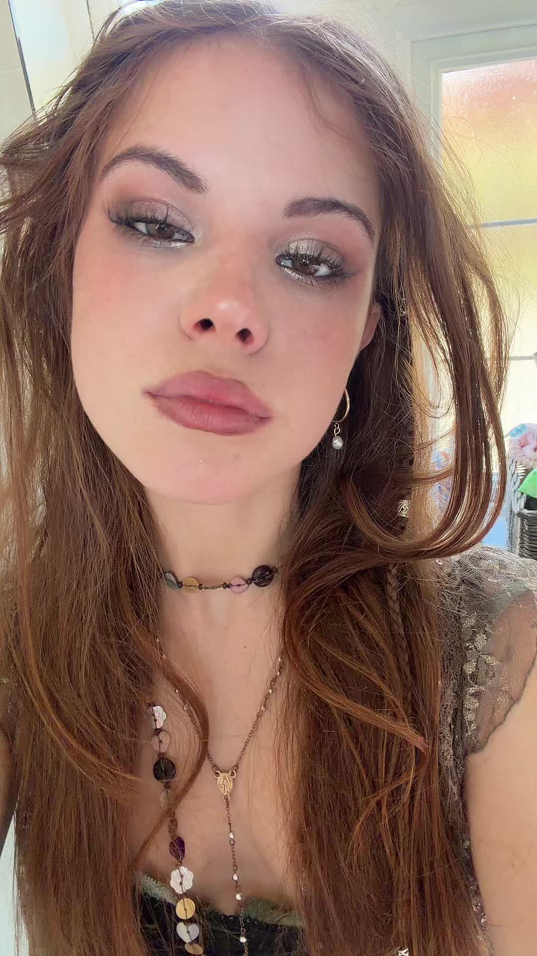 @isobel