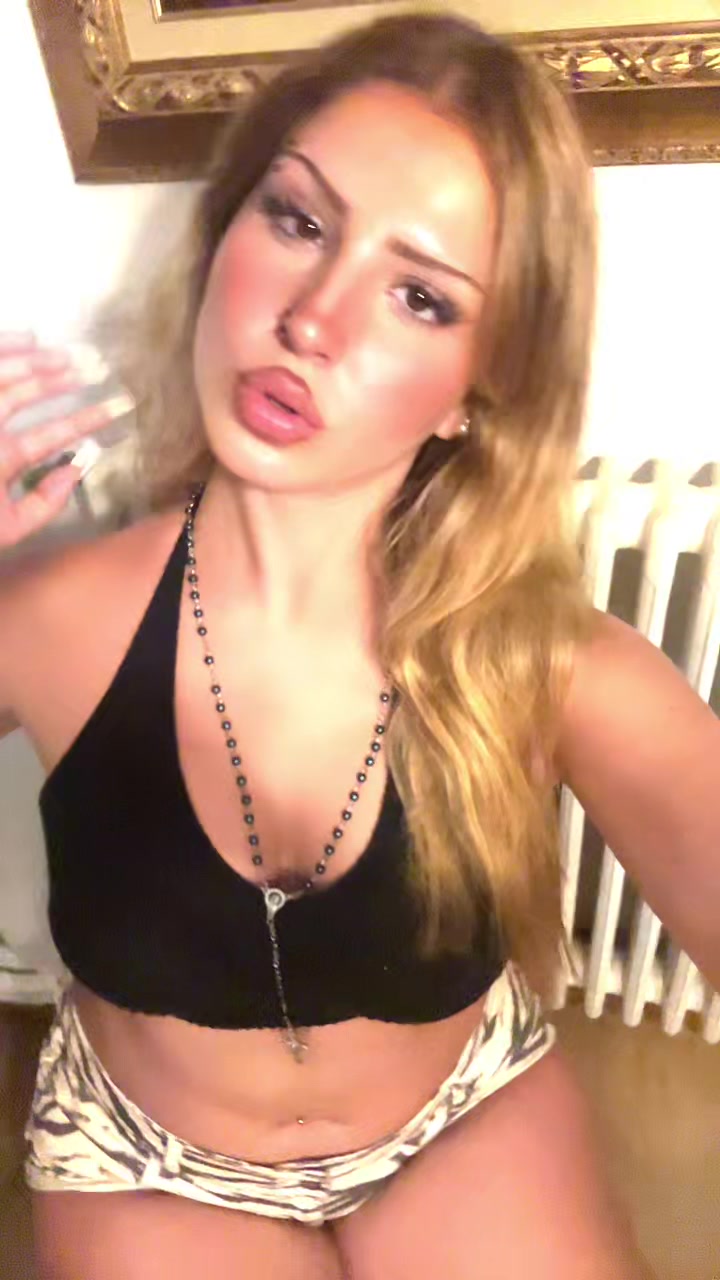 @arii<3