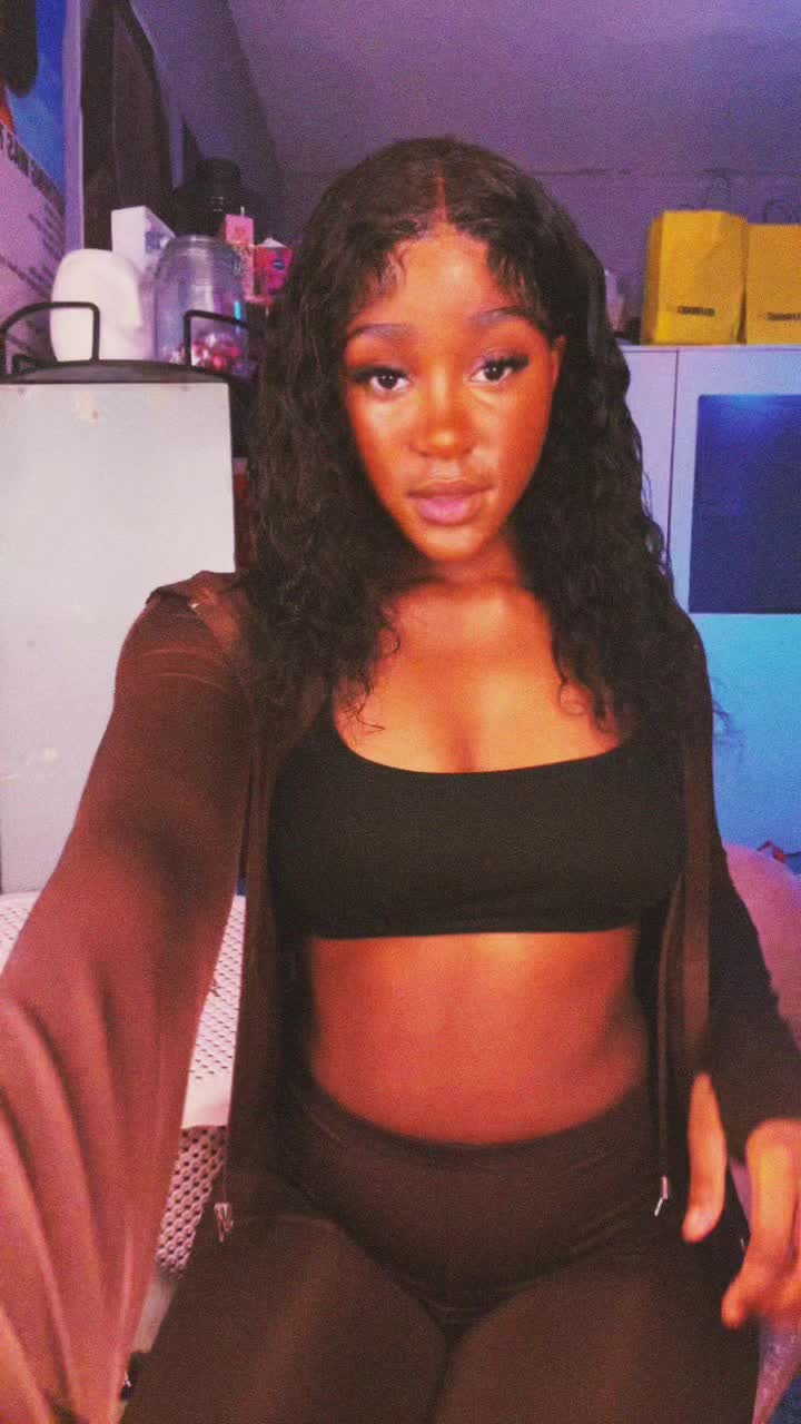 @Tbank&rsquo;$👩🏽&zwj;❤️&zwj;💋&zwj;👩🏾