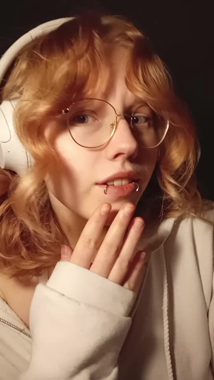 @Mia_loves_cats