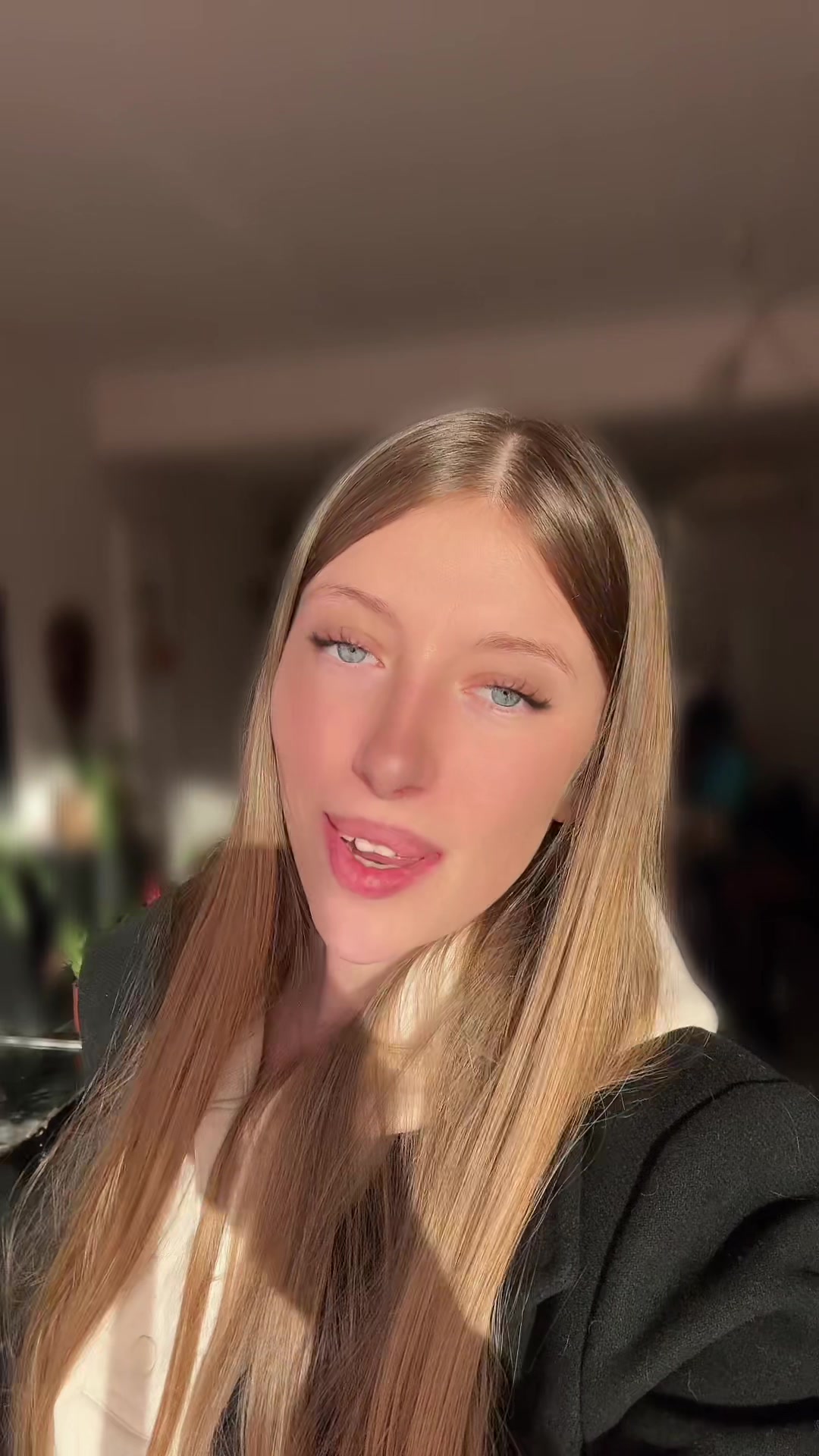 @🌹 C̶a̶m̶i̶l̶l̶e̶ ̶🌹