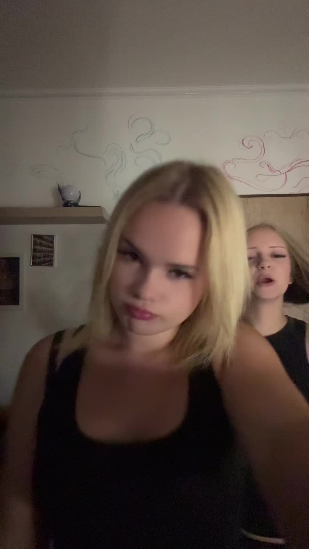 @vikuska_