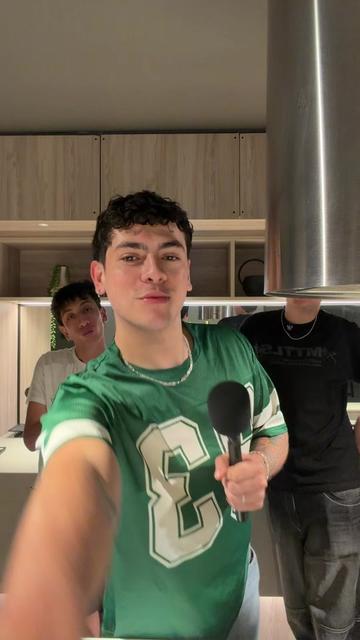 @Gallego