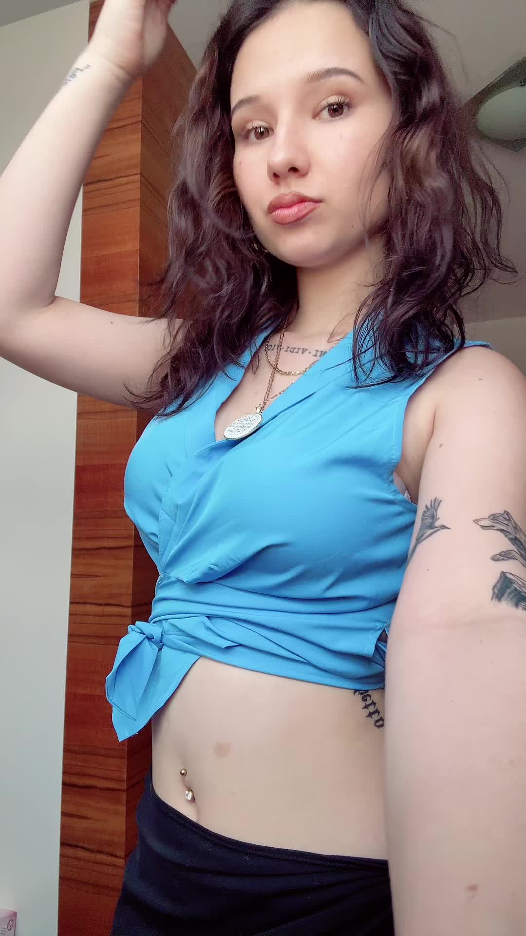 @Emicshuj