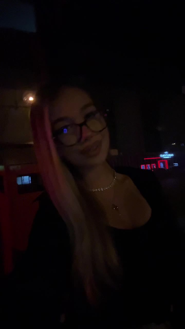 @🖤