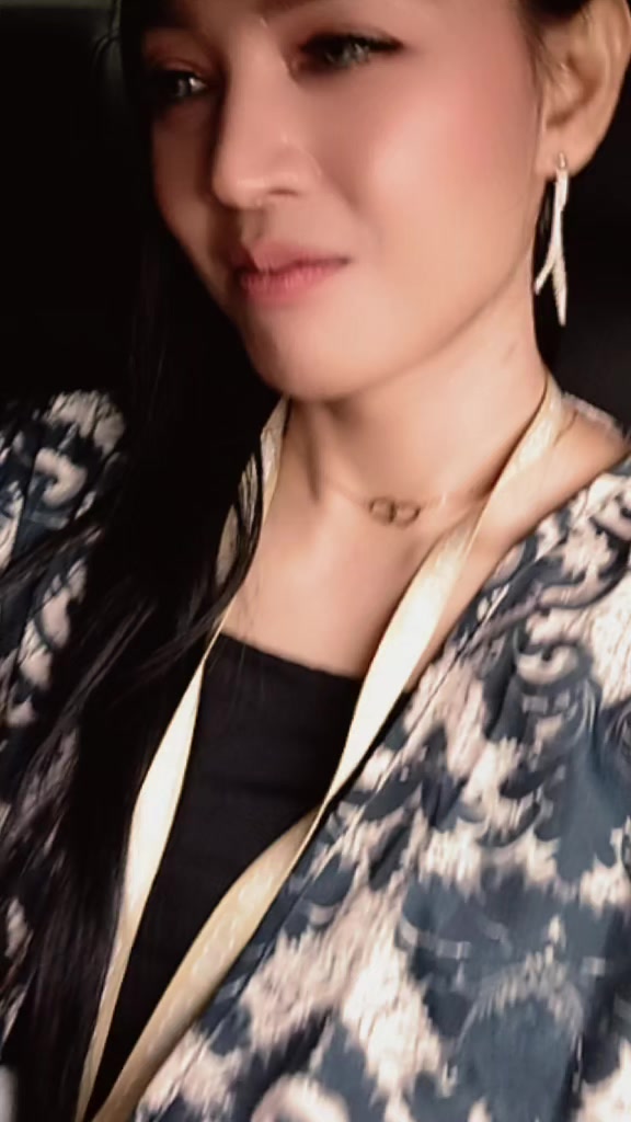 @Ajeng_albuluqqu23