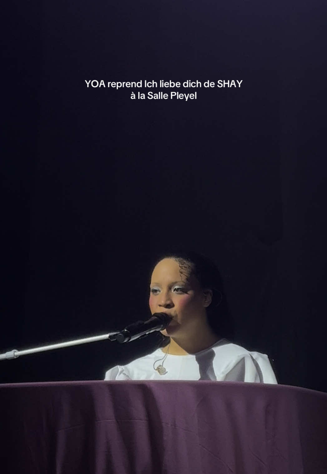 @Roxane