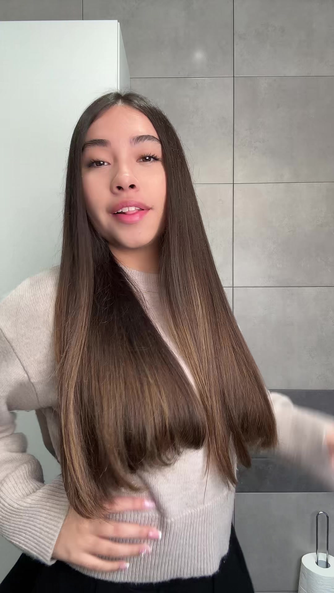 @~๐๐~