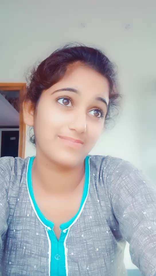 @innocent girl 😘😍😘