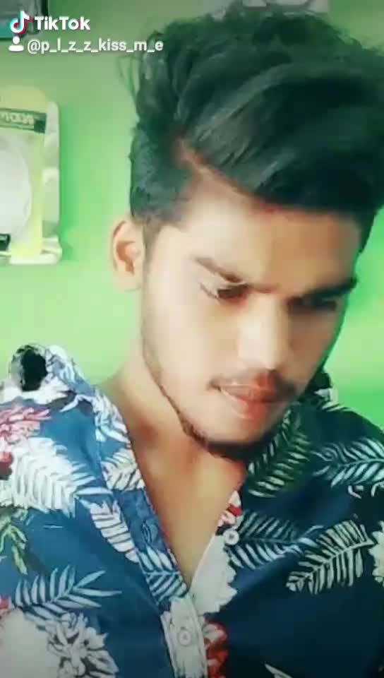 @p_l_z_z_kiss_m_e