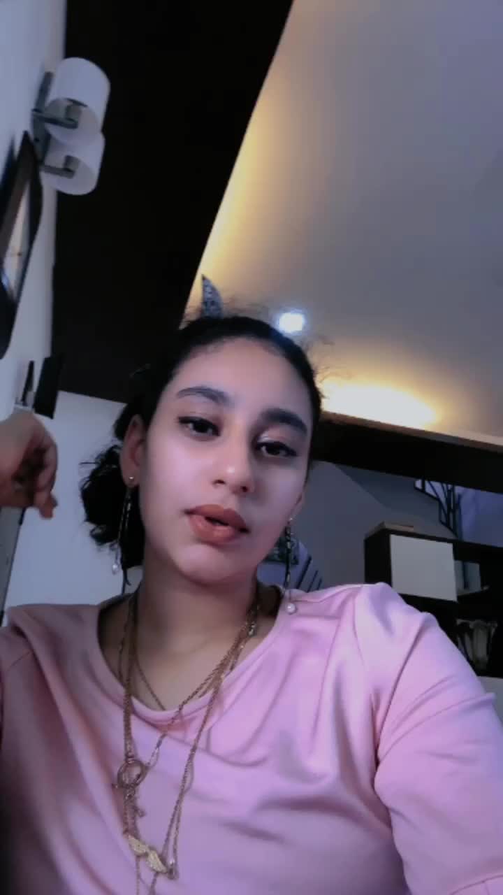 @Fahima💋🔥