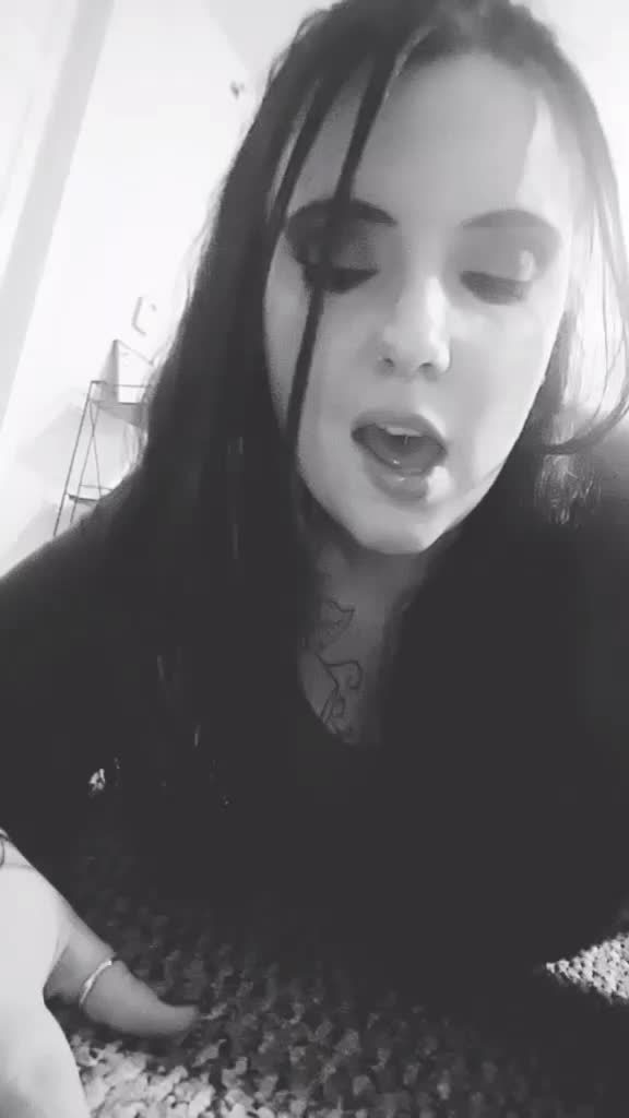 @Nikki