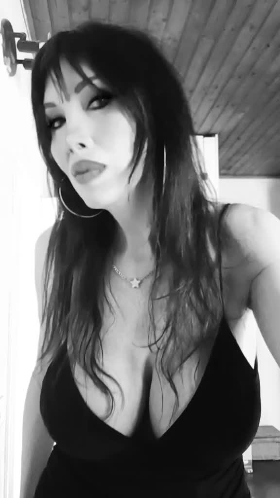 @Evacola74