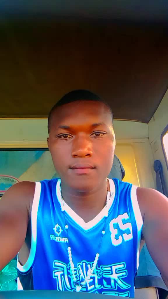 @lucky mugisha
