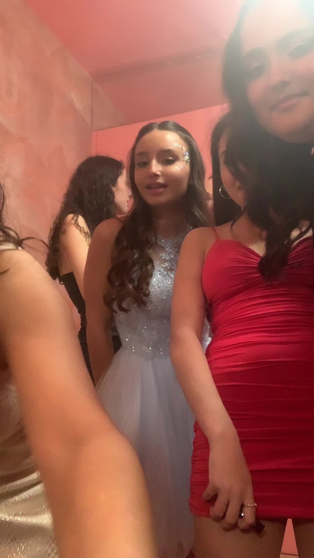 @ellaraingold