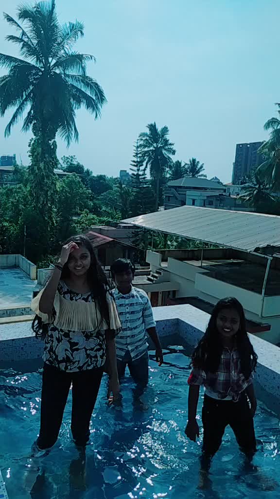 @Abhi__Sari__