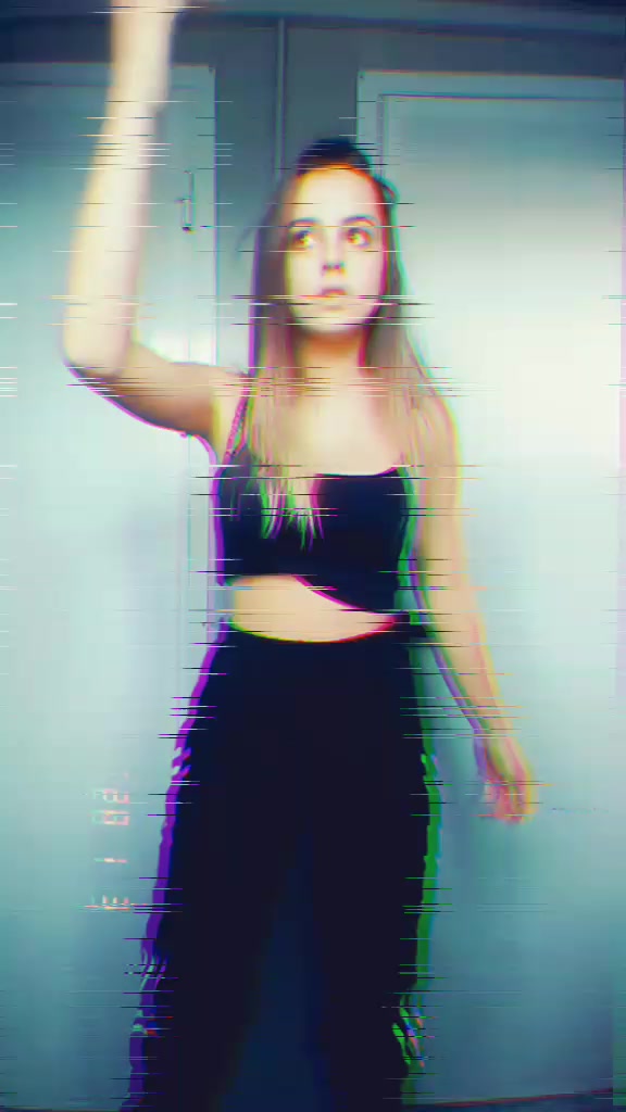 @Rebecca_official03