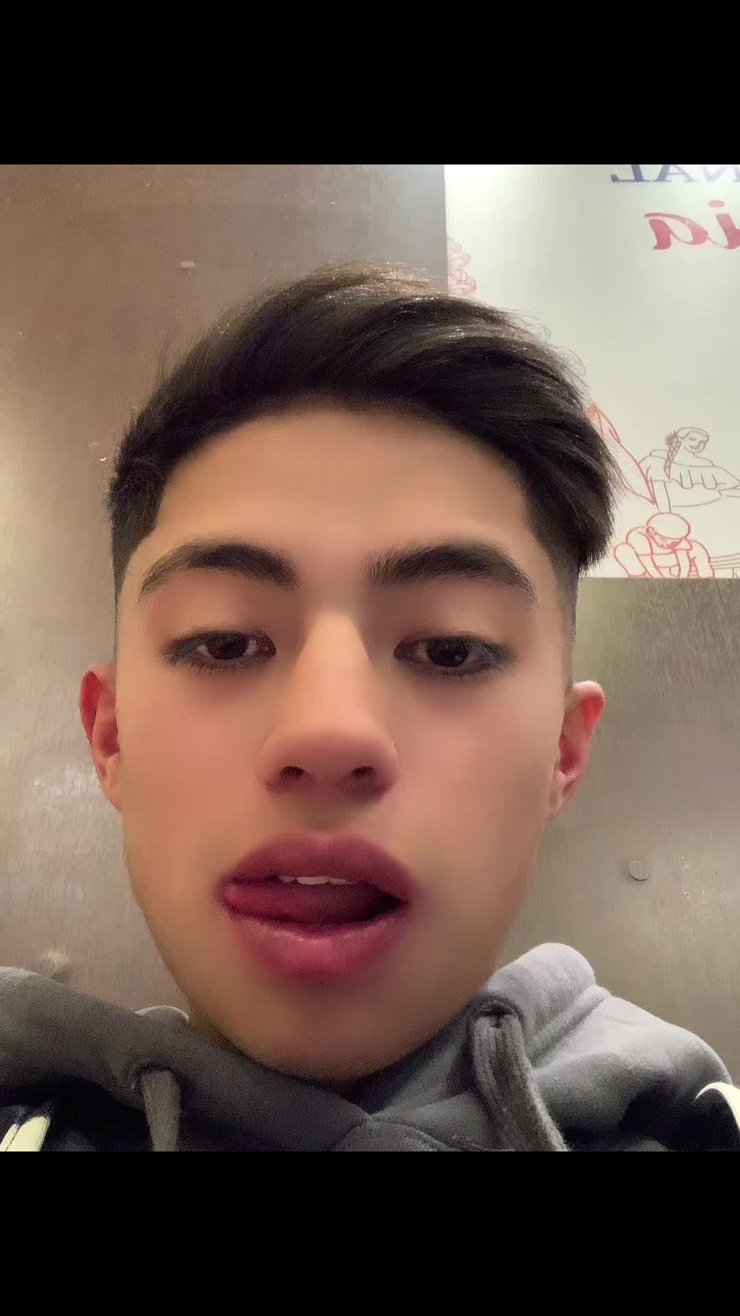 @🤴🏻.