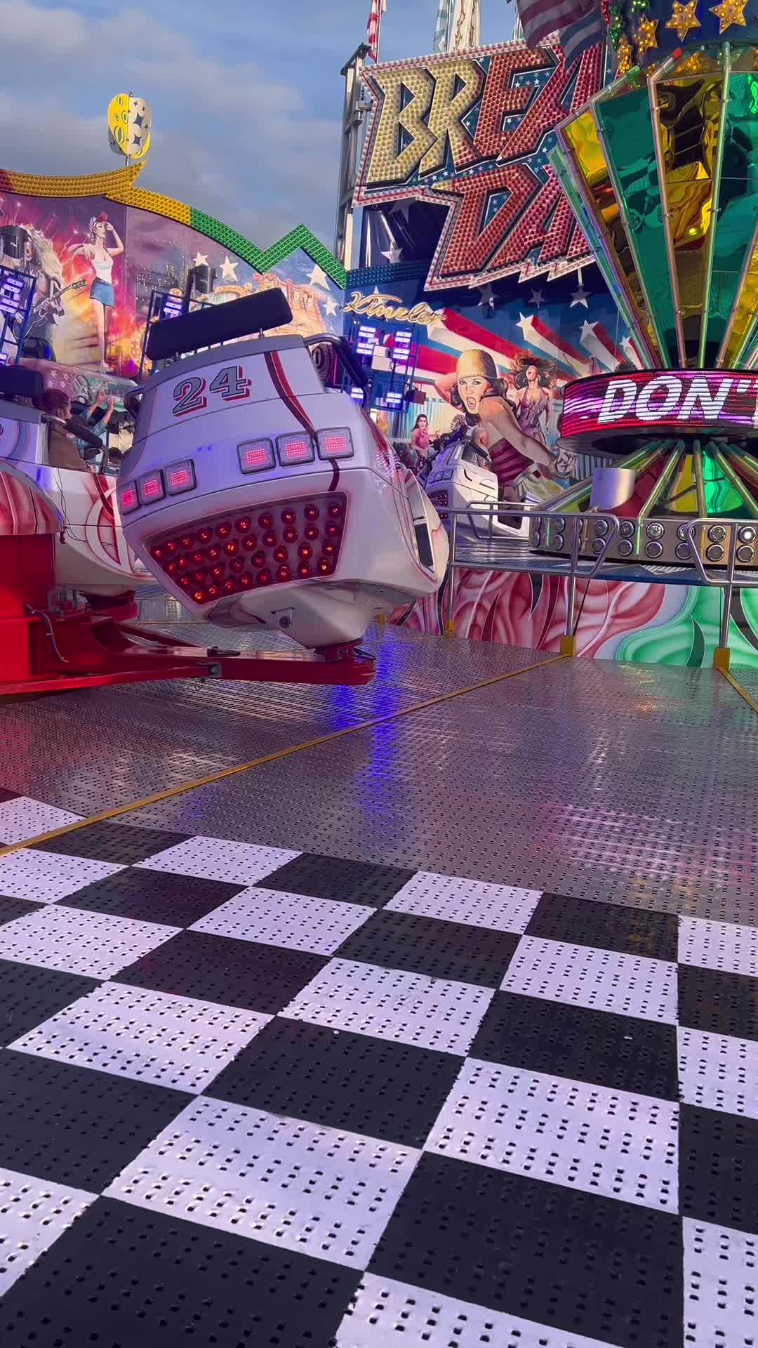 @KinzlerBreakDanceNo.1