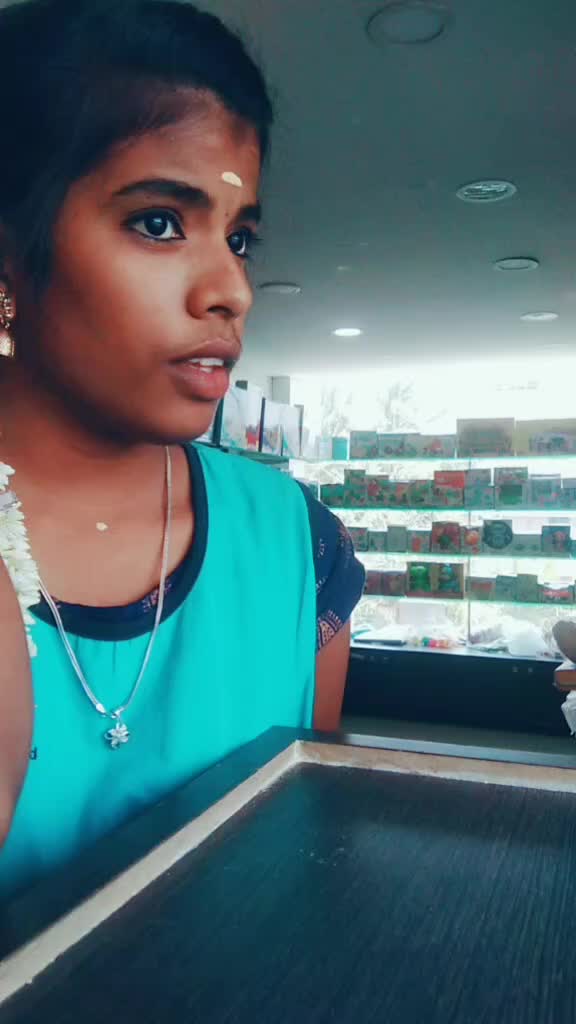 @Lovely aarthi😍