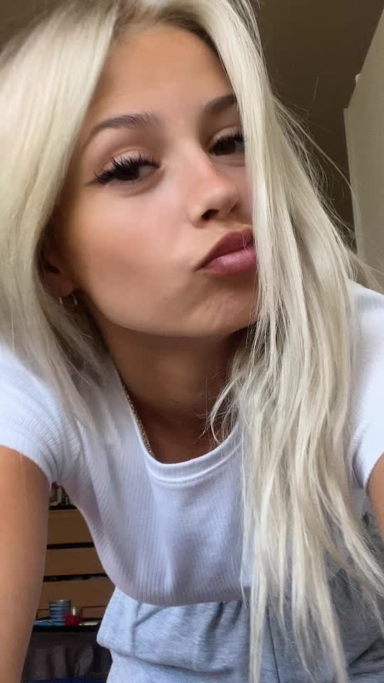 @_lehocka_