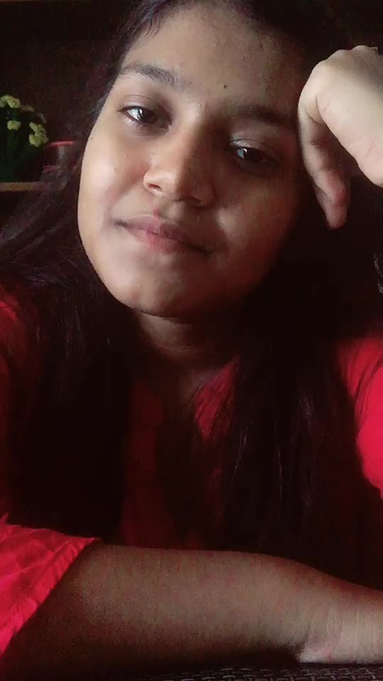 @RIYA 👑