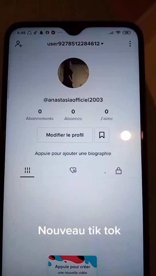 @Anastasia Dupré
