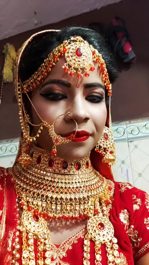 @savi gautam