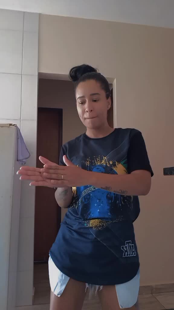 @Loira tatuada