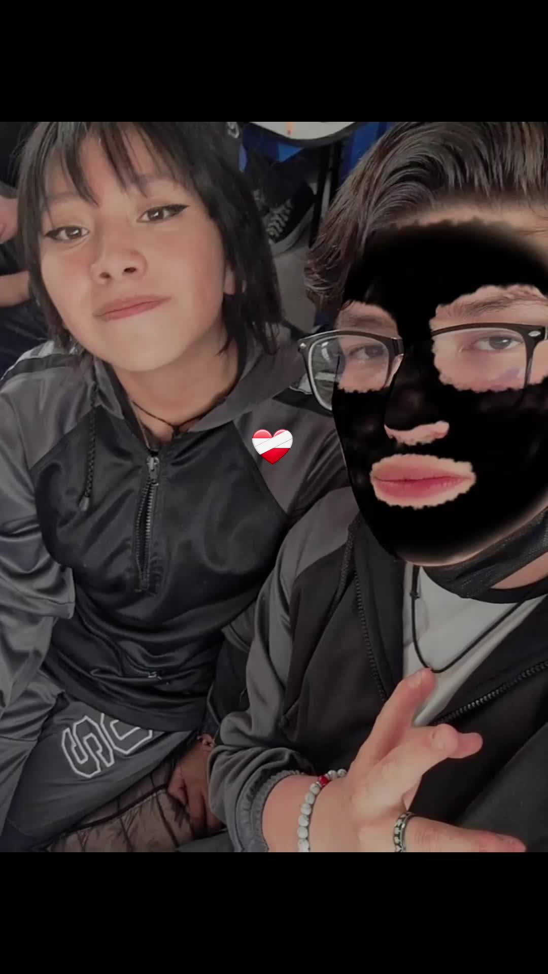 @:D