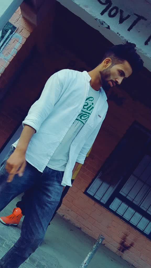 @tawqeer __bhat