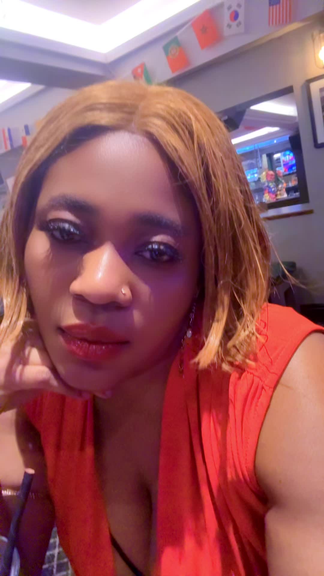 @queenlit06