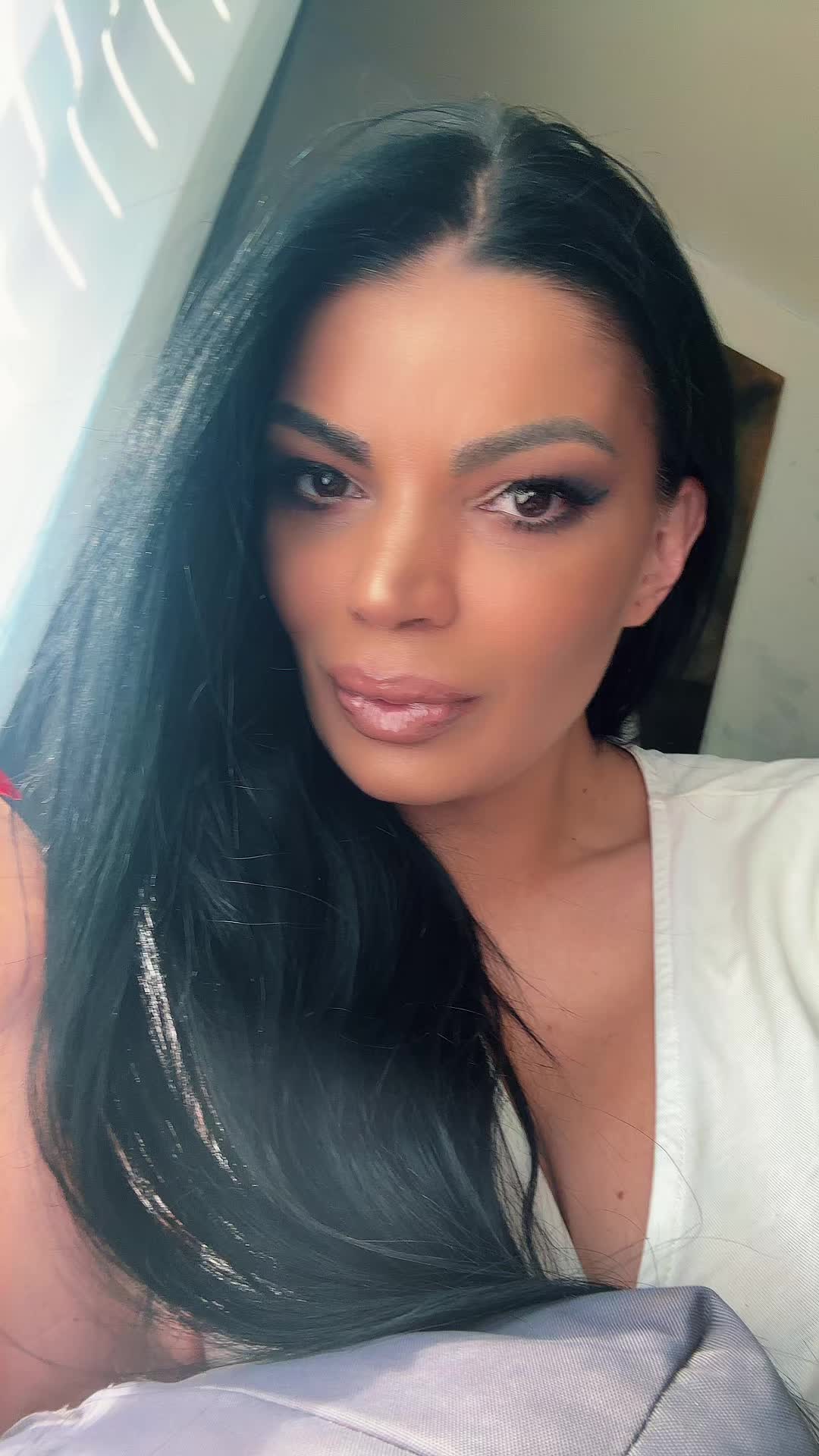 @BambinaHoney🐒