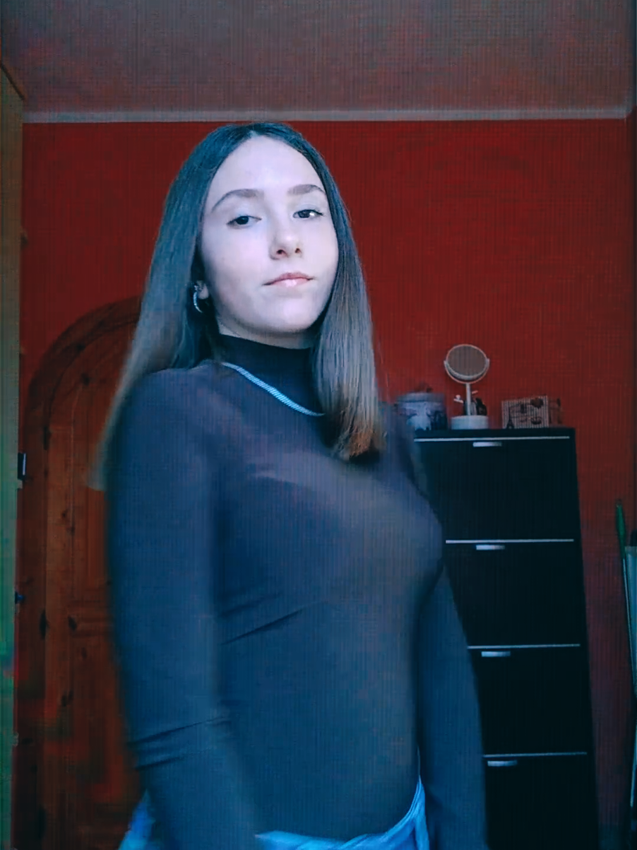 @𝓖𝓵𝓸𝓻𝓳𝓪💘