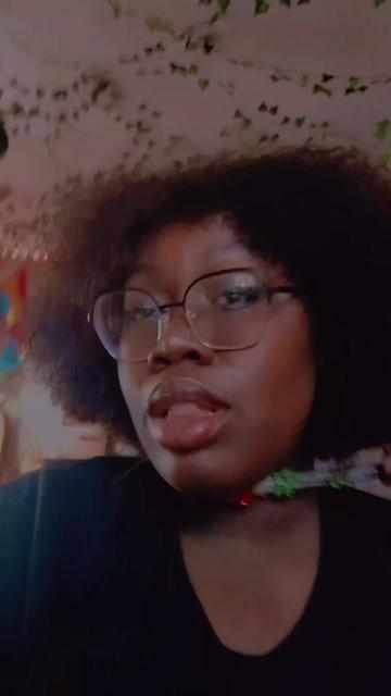 @🧚🏾Bri Le Fae 🧚🏾🌈📚🍄☕️