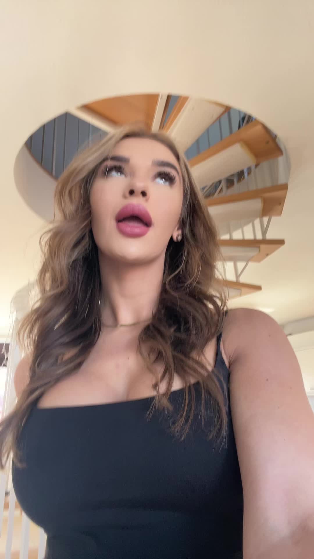 @LenaxMary