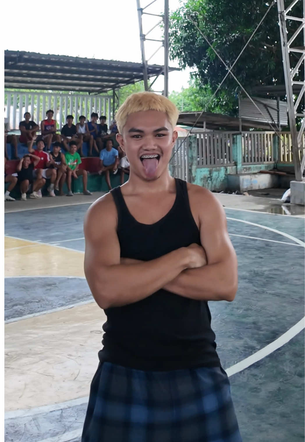@James Estella