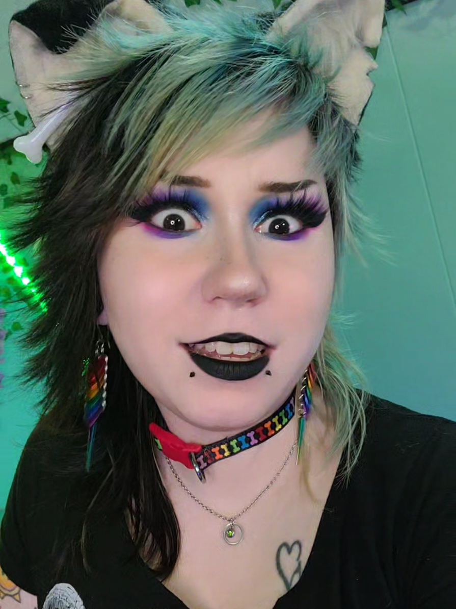 @Rainbow🏳️🌈Artist/Streamer🍃
