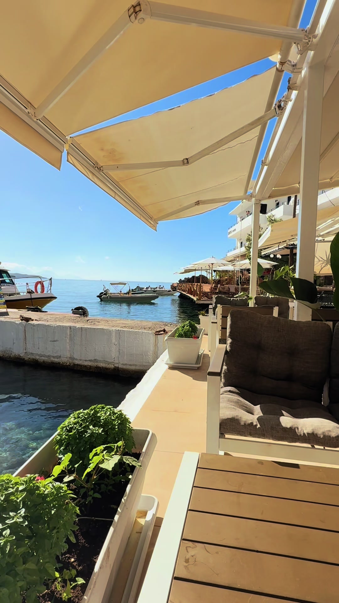 @Crete