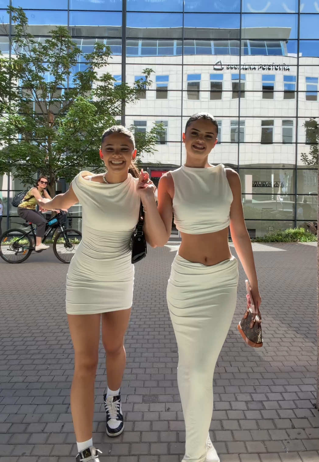 @paris_fujakova
