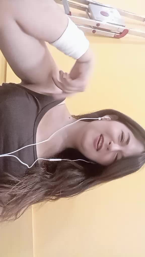 @Lucia🏳️🌈